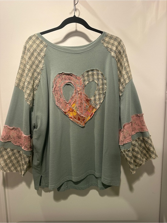 easel Tops - easel Sage Green Patchwork Heart Pullover with Pink Accents - Large (oversized)